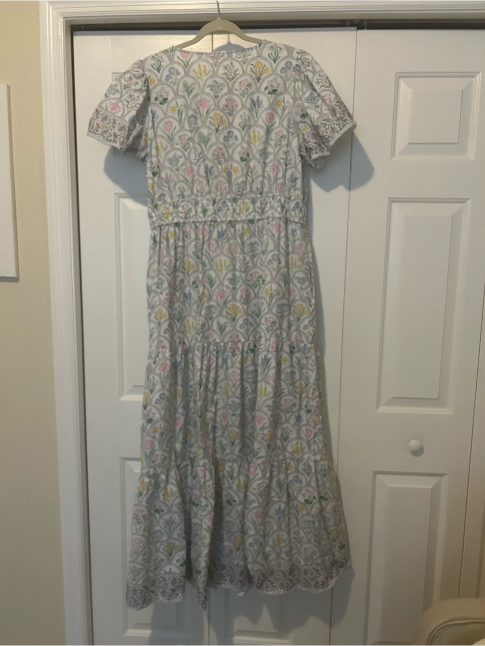 Crown & Ivy Women's Short Sleeve Smocked Waist Midi Dress - Picture 3 of 4
